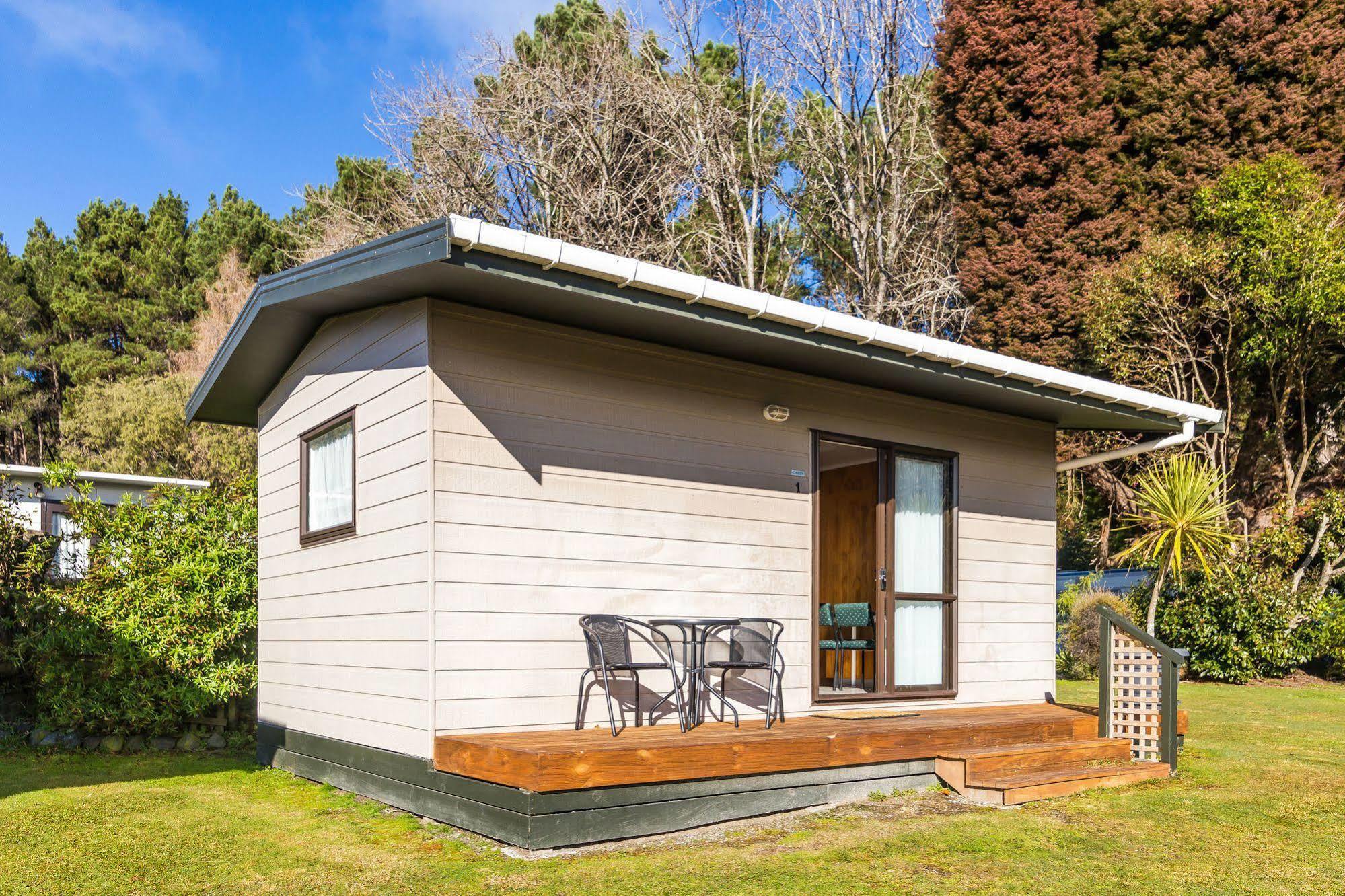 Motutere Bay Top 10 Holiday Park Turangi Exterior photo